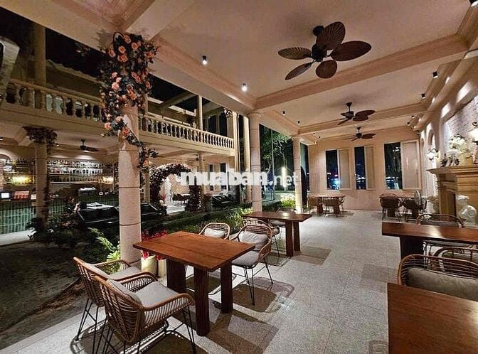Cho thuê Lô Góc 2 Tầng, 3 mặt tiền đường Trần Hưng Đạo, View sông đẹp