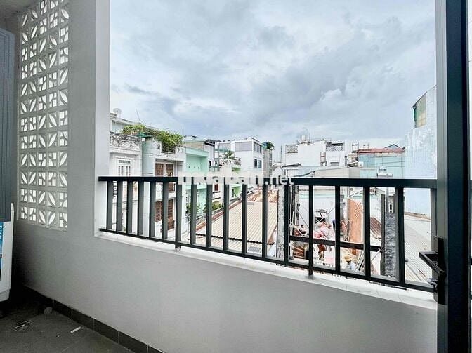Studio Ban Công Riêng Siêu Rộng Đi Bộ Văn Lang