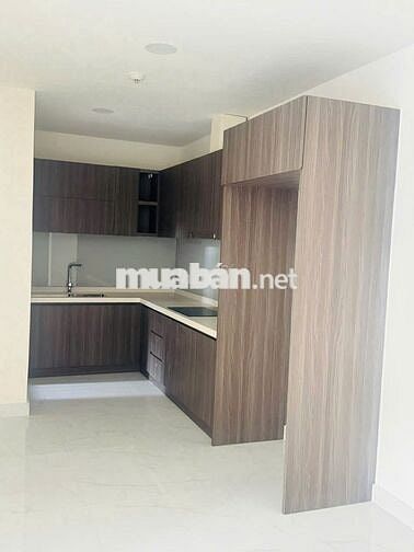 Trệt Diamond Centery hàng hiếm 2PN 96m2 16tr bao ô xe, view hồ bơi