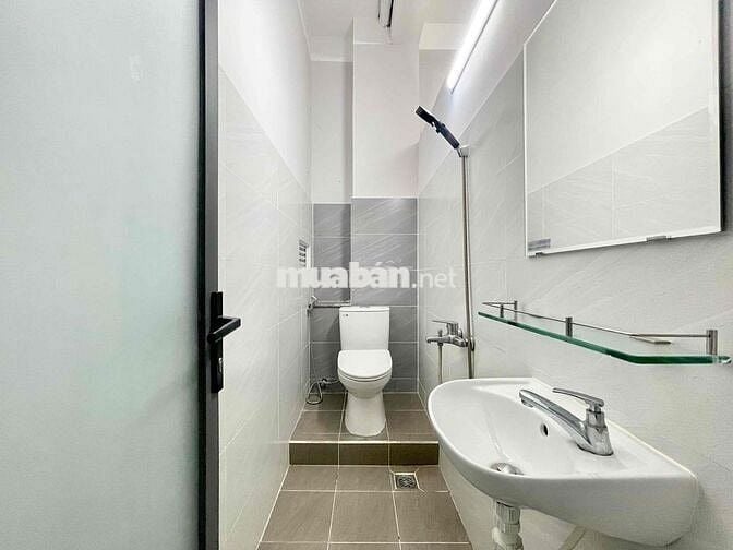 Studio Ban Công Riêng Siêu Rộng Đi Bộ Văn Lang