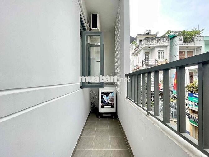 Studio Ban Công Riêng Siêu Rộng Đi Bộ Văn Lang