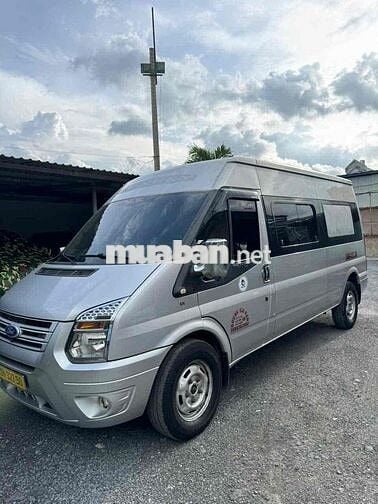 BÁN XE Ford transit Tải Van 6 chỗ 900kg