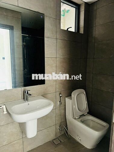 Trệt Diamond Centery hàng hiếm 2PN 96m2 16tr bao ô xe, view hồ bơi