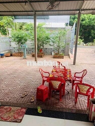 Bán Gấp Căn Nhà Sổ Riêng Ở Củ CHI C4 DT 189m2 Tone Trắng Giá 780 Triệu