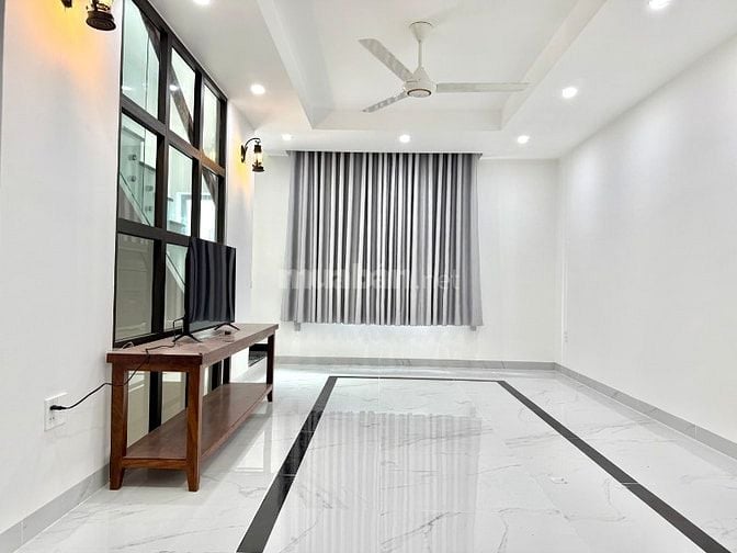 Cho thuê nhà nguyên căn full nội thất ngay AEON Tân An 