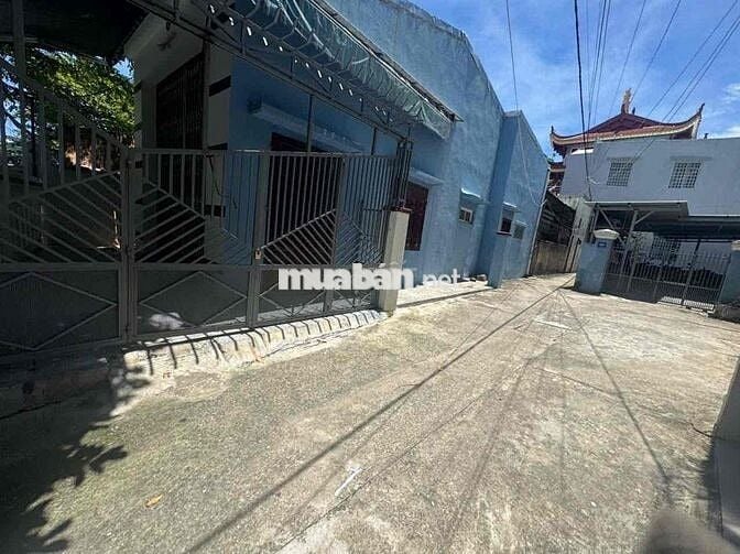 BÁN LÔ ĐẤT KIỆT 6M NÚI THÀNH KẸP KIỆT 5M - 81M2 - NGANG 6M - HOÀ CƯỜNG