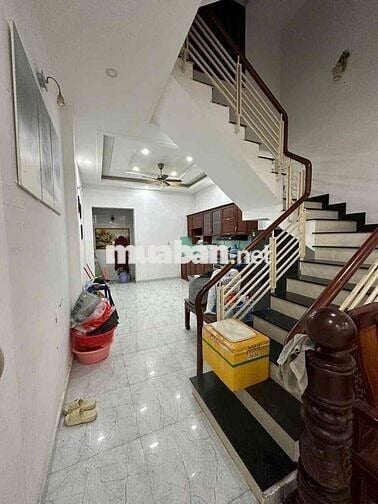 Chính Chủ cho thuê nhà hxh Bờ Bao Tân Thắng , DT 4x15m 1 trệt 3 lầu st