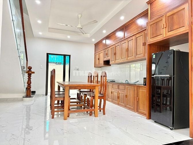 Cho thuê nhà nguyên căn full nội thất ngay AEON Tân An 