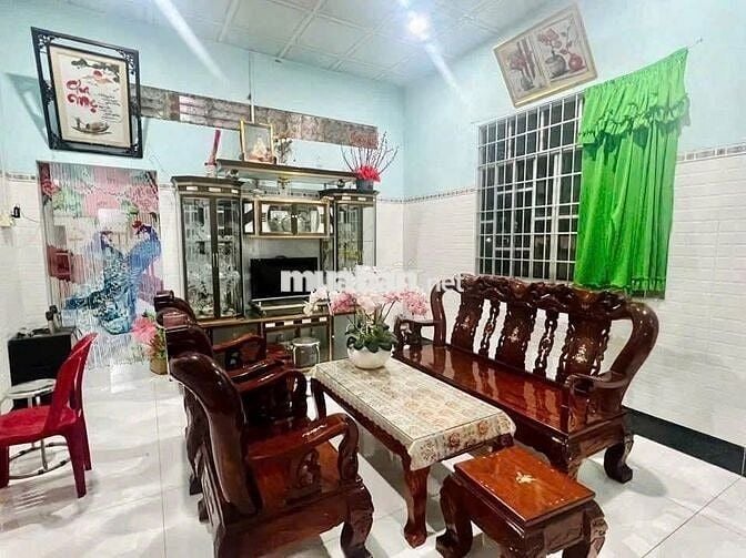 Bán Gấp Căn Nhà Sổ Riêng Ở Củ CHI C4 DT 189m2 Tone Trắng Giá 780 Triệu