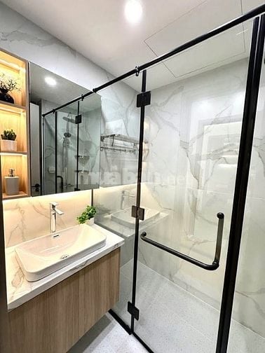 CĂN HỘ CAO CẤP THƯỢNG LƯU 40 TẦNG -2PN RIÊNG , HỒ BƠI TRÀN BỜ, SỔ HỒNG