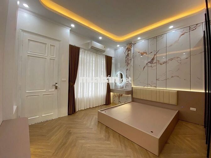 BÁN NHÀ VIP CẦU GIẤY – Ô TÔ TRÁNH, VÀO NHÀ – Ở NGAY, KINH DOANH ĐỈNH