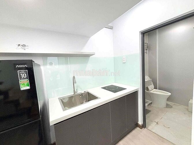 căn hộ 2Pn mới 100% cực gần GTVT UEF HUTECH VLU có máy giặt riêng