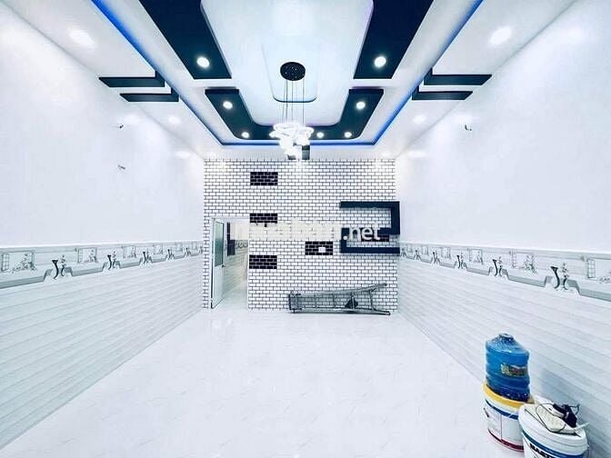Cần tiền bán căn nhà mới ở gần trung tâm Củ Chi 92m2 SHR giá 828tr