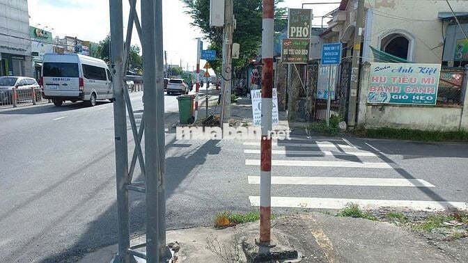 CHỦ NGỘP BANK, CHỦ GỬI BÁN LÔ ĐẤT 138M2, THỊ TRẤN CỦ CHI. GIÁ 550TR