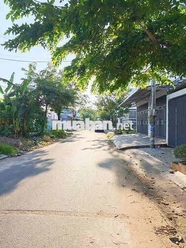 Nhà nhỏ Đẹp Bán 700tr Gấp tại Củ Chi, Dt:90m2 đã có SHR Cứu chủ ngộp !