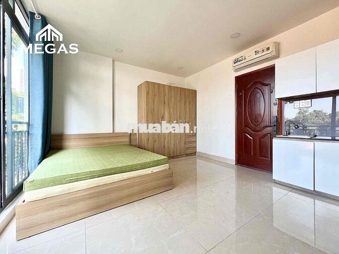 Căn Hộ Cửa Sổ Thoáng _ Thang Máy _ Gần Toà Nhà Viettel Q10