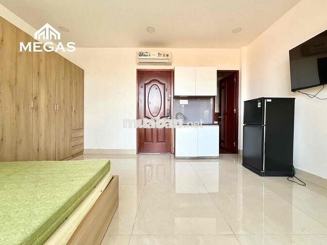 Căn Hộ Cửa Sổ Thoáng _ Thang Máy _ Gần Toà Nhà Viettel Q10