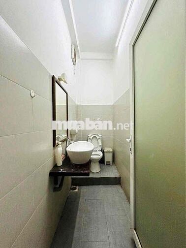 Nhà Mặt Tiền trệt suốt 3pn3wc 72m2 Phan Văn Trị P10