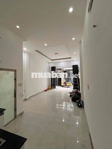 Nhà 1/ Hoàng Văn Thụ - 1pn 1wc - 1 máy lạnh - nhà đẹp sạch sẽ