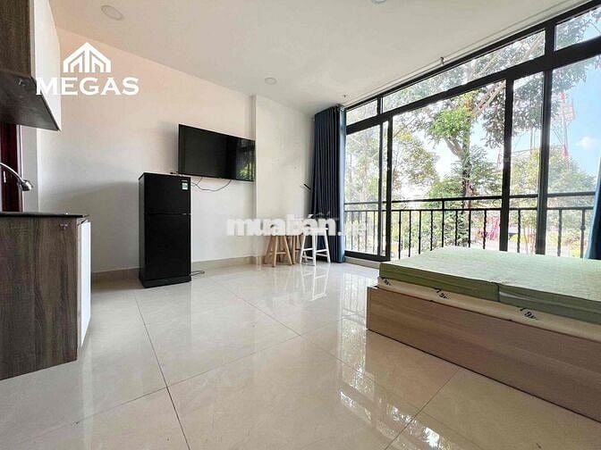 Căn Hộ Cửa Sổ Thoáng _ Thang Máy _ Gần Toà Nhà Viettel Q10