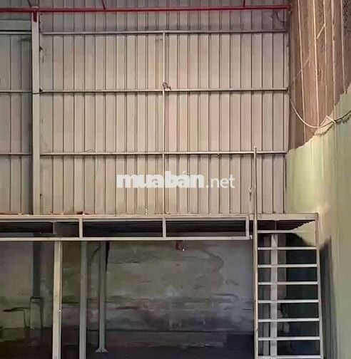 Kho diện tích 800m2 có pccc, đường cont ở Đào Trí cần cho thuê