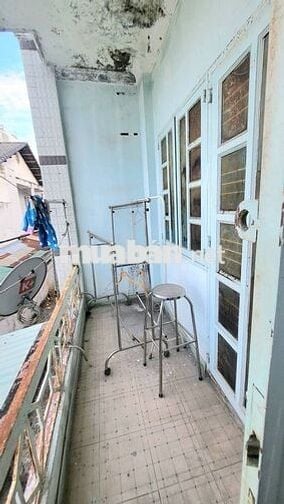 Bán căn nhà đẹp 60m2, đường Chuyên Dùng Chính, Quận 7, nhỉnh 4 tỷ