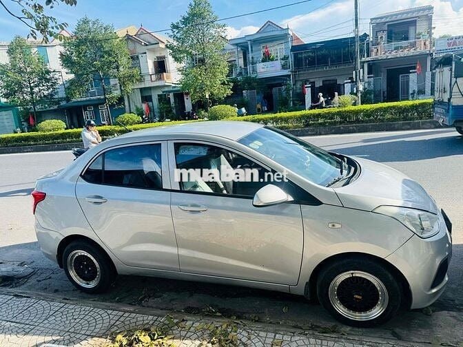 Hyundai Grand i10 2016 Sedan 1.2 MT - 88000 km