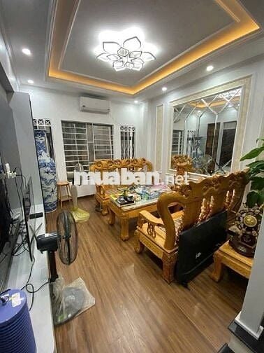 Anh Dũng cần bán nhà 5t,44m tại Ngô Quyền,HĐ,tiện ích tốt chỉ 8t