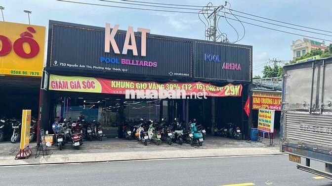 Mặt bằng bán đồ ăn sáng ngang 6m giá 1tr ngã tư Nước Đá