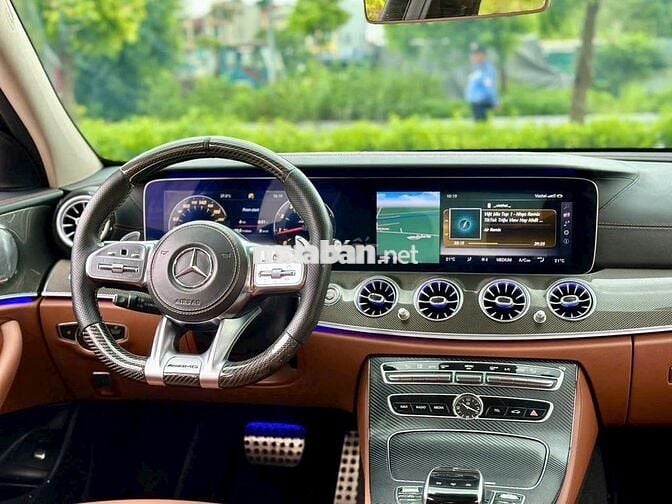 Mer E300 AMG 2017 Đen/nâu