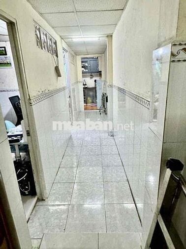 cho thuê nhà Q.12 giap Gvap, 2pn + gác có ban công- chính chủ (5tr)