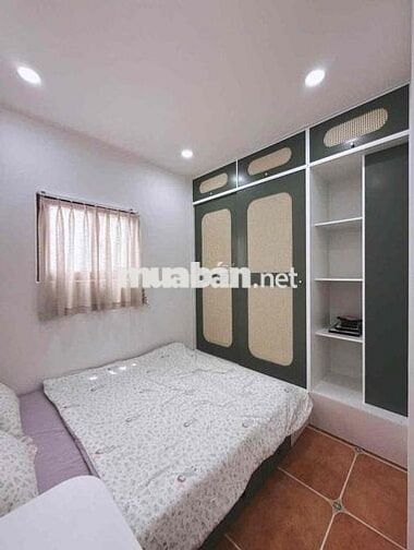 Nhà cho thuê: B2 Phạm ngũ lão.