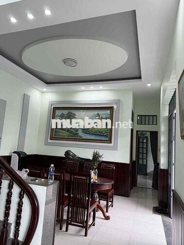 Cho thuê nhà có sẵn nội thất gần VinCom, bệnh viện Hoàn Mỹ. Phường Tân