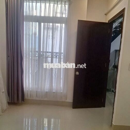 Cần bán nhà hẻm Lê Văn Sỹ Quận 3, vào ở ngay