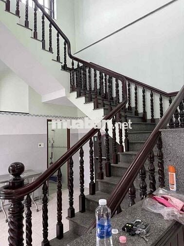 Cho thuê nhà có sẵn nội thất gần VinCom, bệnh viện Hoàn Mỹ. Phường Tân