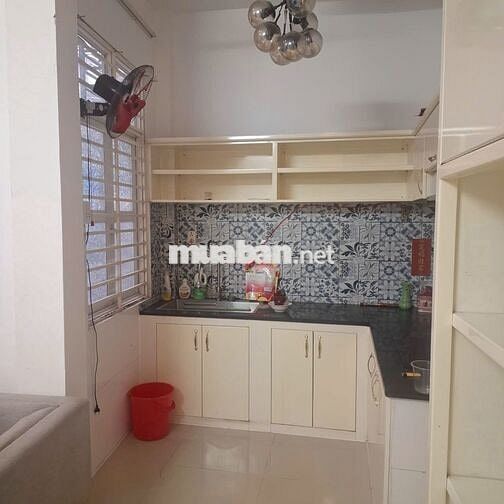 Cần bán nhà hẻm Lê Văn Sỹ Quận 3, vào ở ngay