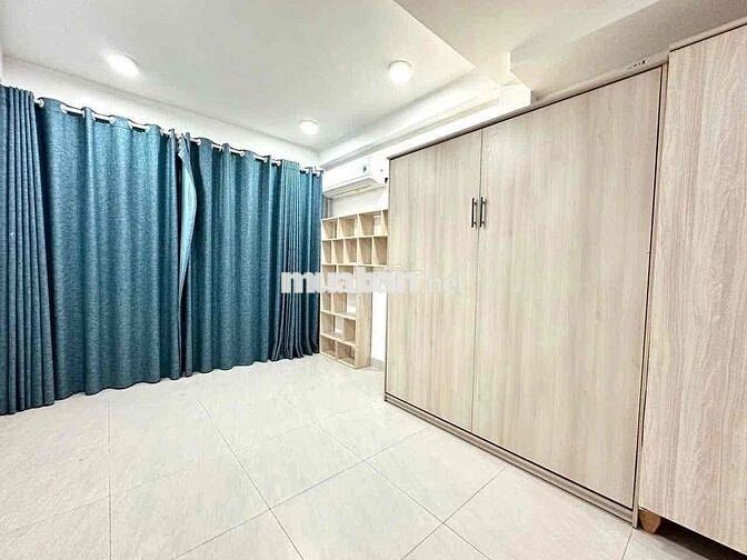 Nhà Lê Văn Sỹ đối diện chợ Nguyễn Văn Trỗi