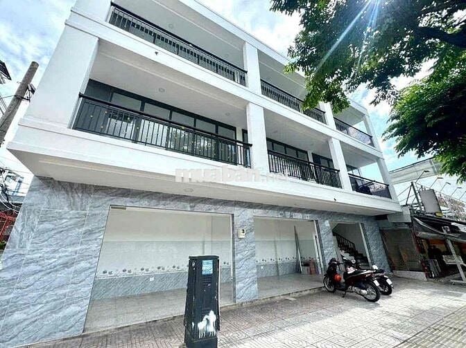 Nhà nguyên căn diện tích khủng ngay Phạm Văn Đồng, Bình Thạnh