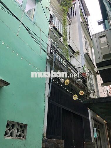 Nhà sát mặt tiền đường Đoàn Văn Bơ, 38.5m2, 1 trệt 3 lầu, 5 phòng ngủ