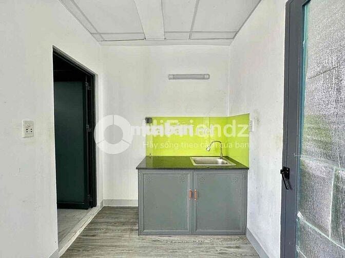 CHỈ 5TR5 CHDV TÁCH BẾP FULL NỘI THẤT NGAY SÁT IUH, VLU