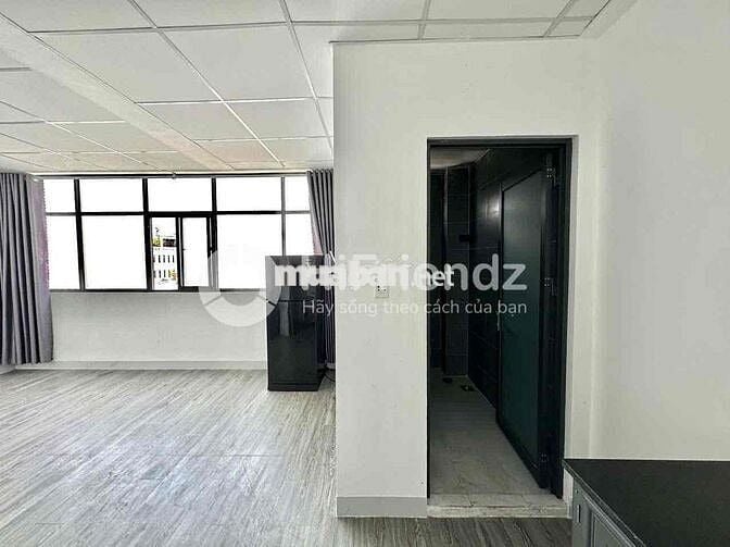 CHỈ 5TR5 CHDV TÁCH BẾP FULL NỘI THẤT NGAY SÁT IUH, VLU