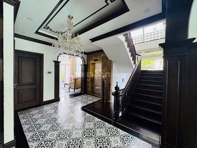 Biệt thự mặt tiền Vũ Phương Đề đường 20m, 466,8m2 ( 20*23 ), SHR