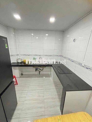 Nhà 3Pn Hà Huy Giáp Sân Xe Hơi Rộng Ngay Cao Đẳng Điện Lực