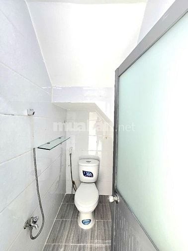 🔥🔥🔥Nhà mặt tiền hẻm có sổ hồng 2 lầu🔥🔥🔥