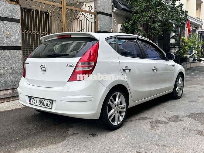 Hyundai i30 2009 1.6 AT xe nhập khẩu Hàn Quốc