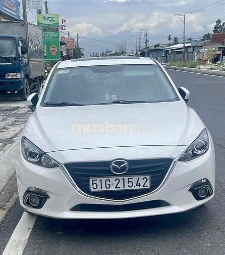 Mazda 3 2016 1.5 AT Sedan - 100000 km