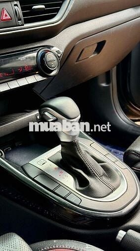 Kia Cerato 2021 2.0 AT PREMIUM - 57000 km