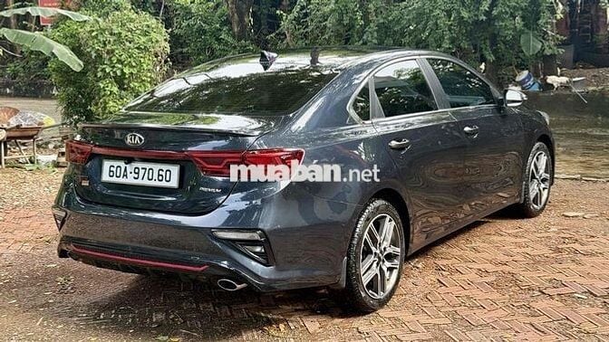 Kia Cerato 2021 2.0 AT PREMIUM - 57000 km