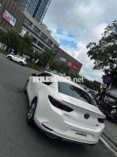 Mazda 3 2023 1.5L Luxury - 25000 km chuẩn contomet