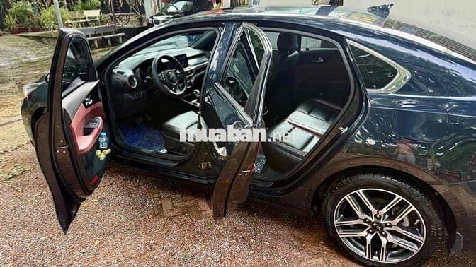 Kia Cerato 2021 2.0 AT PREMIUM - 57000 km